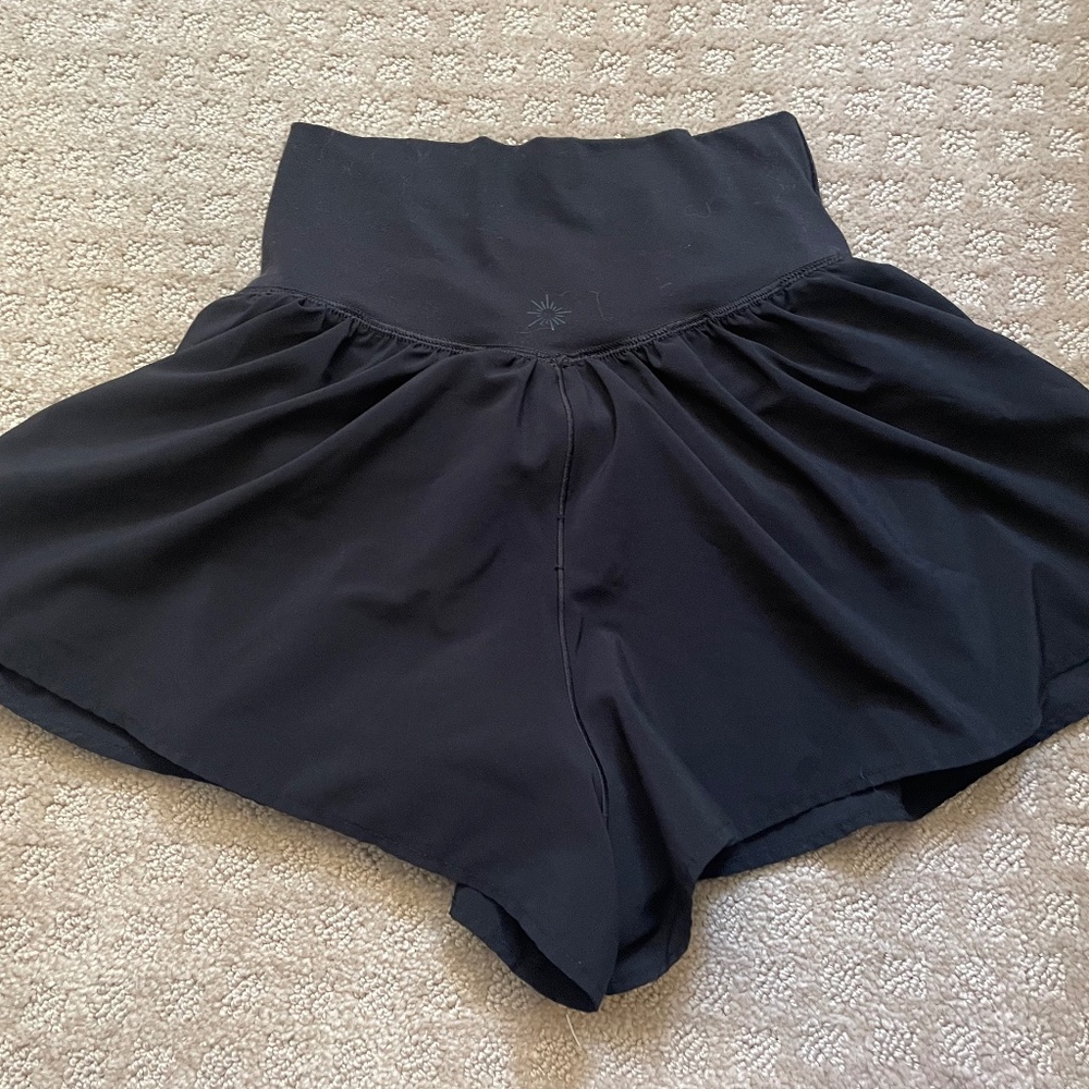 OFFLINE by Arie Real Me Crossover Flowy Shorts - Picture 5 of 5